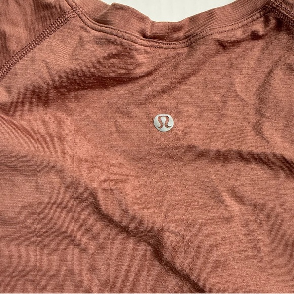 Lululemon Seamless Long Sleeve Swiftly Running Top Rust Thumbholes Athletic - Picture 5 of 6